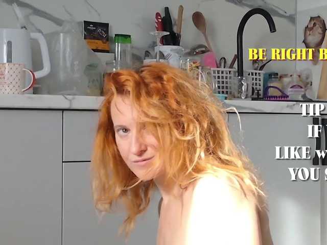 ladybigsmile's BongaCams show and profile