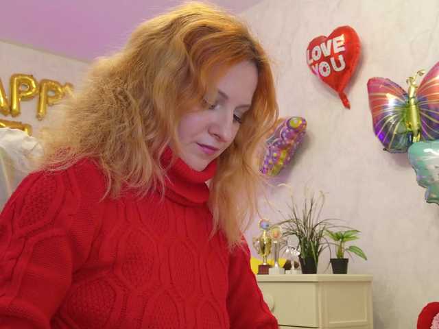 ladybigsmile's BongaCams show and profile