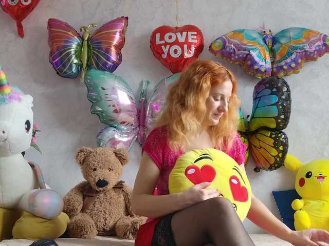 ladybigsmile's BongaCams show and profile