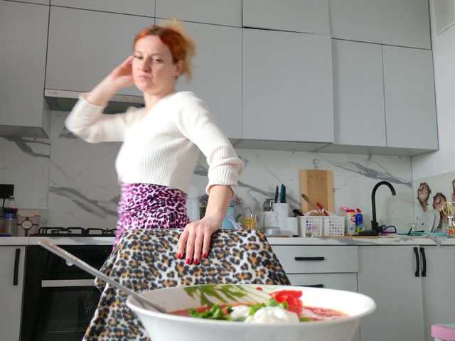 ladybigsmile's BongaCams show and profile