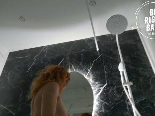 ladybigsmile's BongaCams show and profile