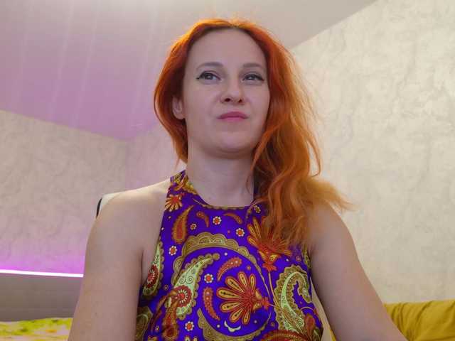 ladybigsmile's BongaCams show and profile