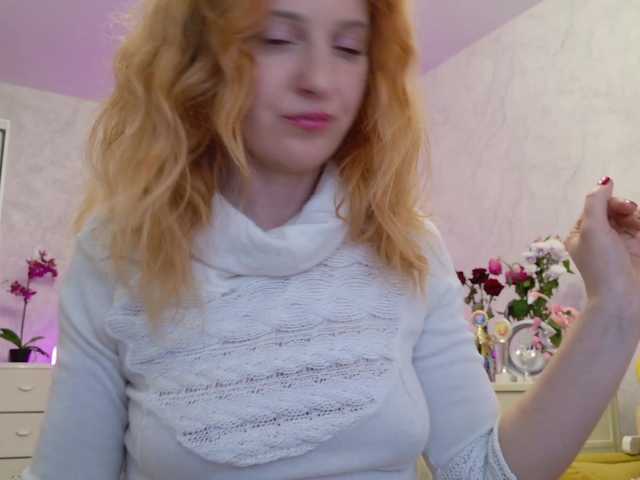 ladybigsmile's BongaCams show and profile