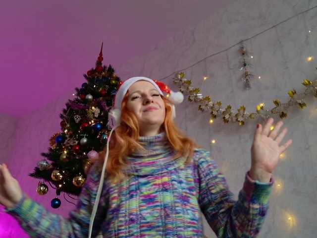 ladybigsmile's BongaCams show and profile