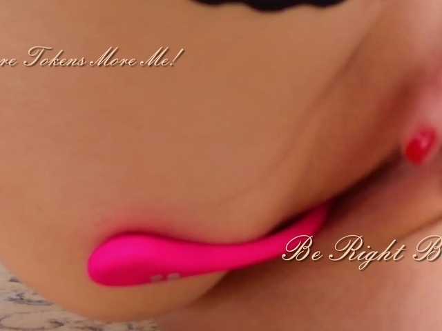 ladybigsmile's BongaCams show and profile
