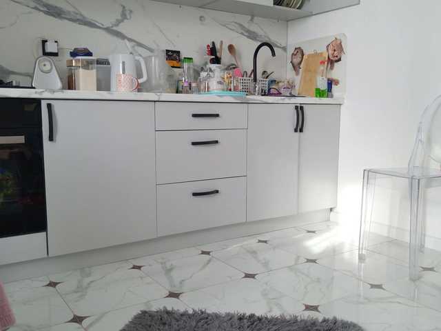 ladybigsmile's BongaCams show and profile