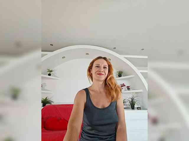 ladybigsmile webcam