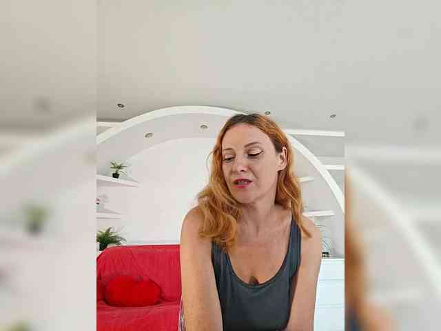 ladybigsmile webcam