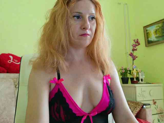 ladybigsmile webcam