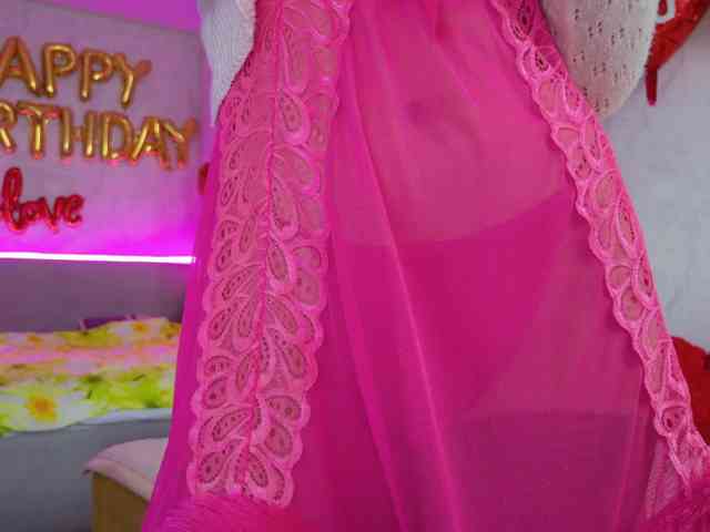 ladybigsmile Live Webcam on BongaCams