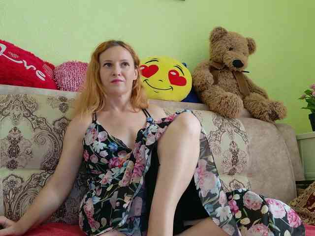 ladybigsmile webcam