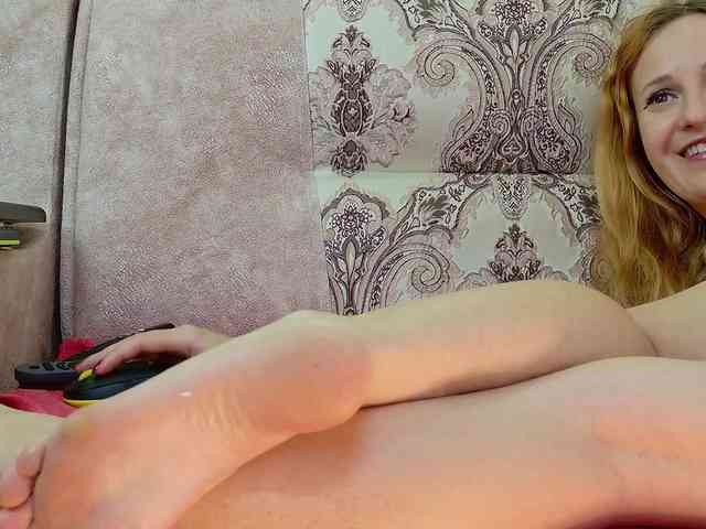 ladybigsmile webcam