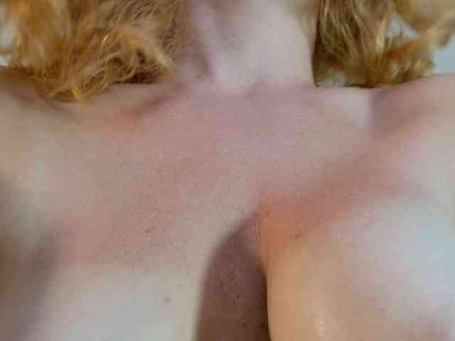 ladybigsmile webcam