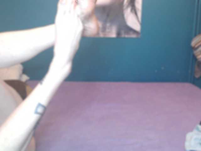 NADINNNE's BongaCams show and profile