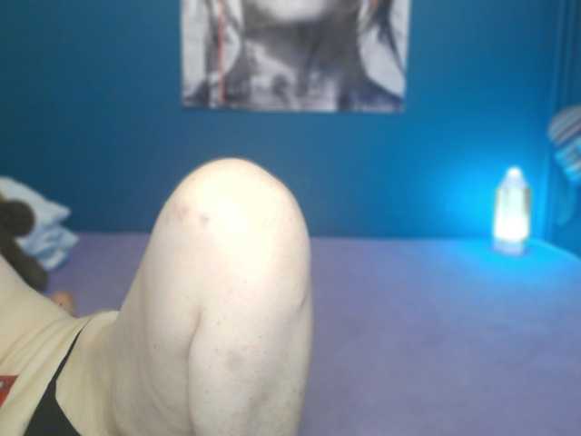 NADINNNE's BongaCams show and profile