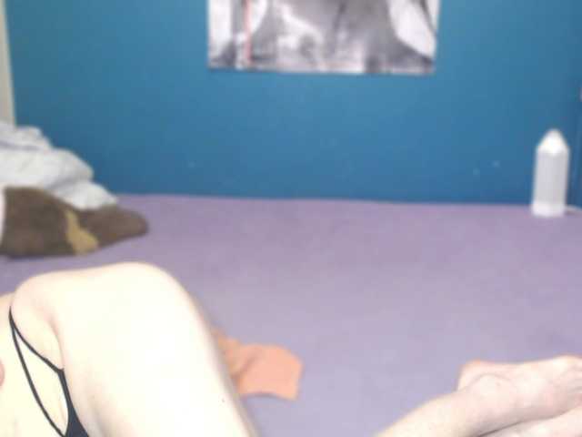 NADINNNE's BongaCams show and profile