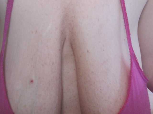 NADINNNE's BongaCams show and profile