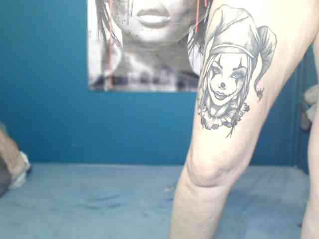 NADINNNE webcam