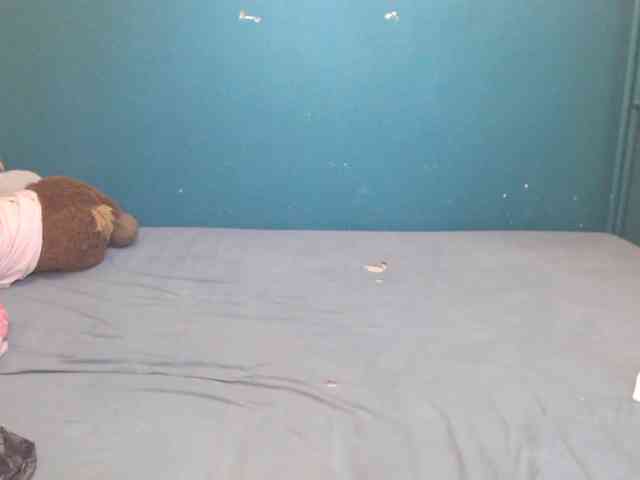 NADINNNE webcam