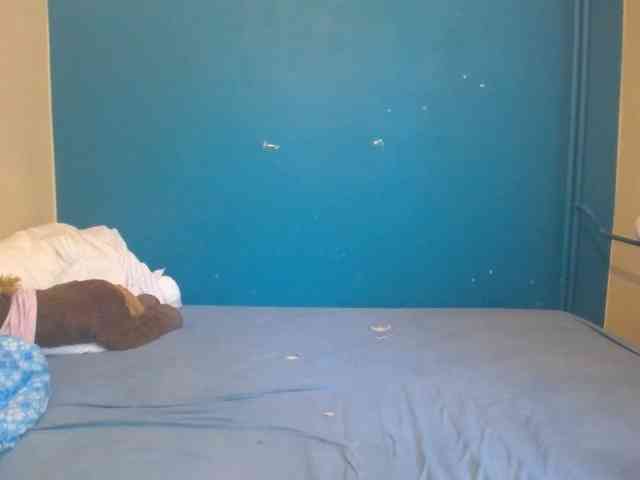 NADINNNE webcam