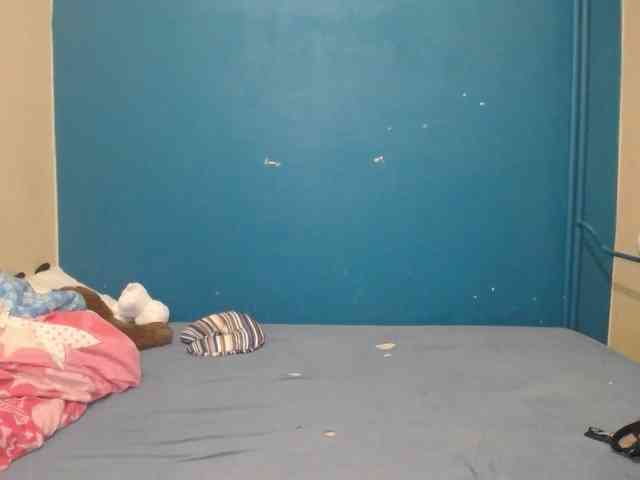 NADINNNE webcam