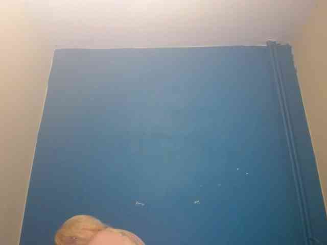 NADINNNE webcam