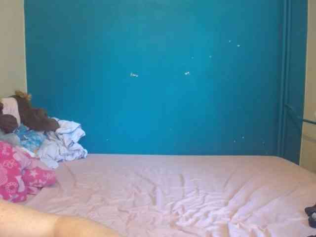NADINNNE webcam