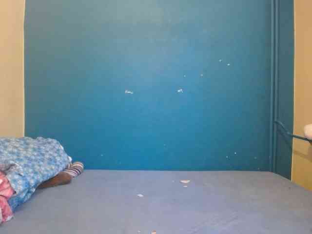 NADINNNE webcam