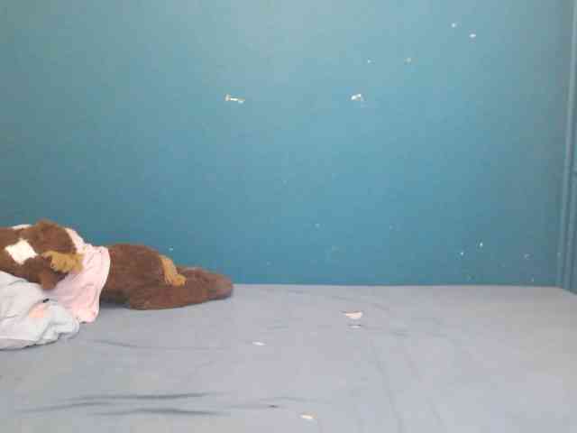 NADINNNE webcam