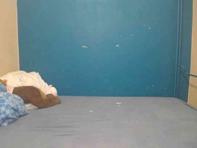 NADINNNE webcam