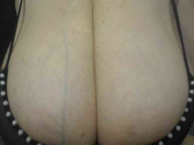 NADINNNE webcam