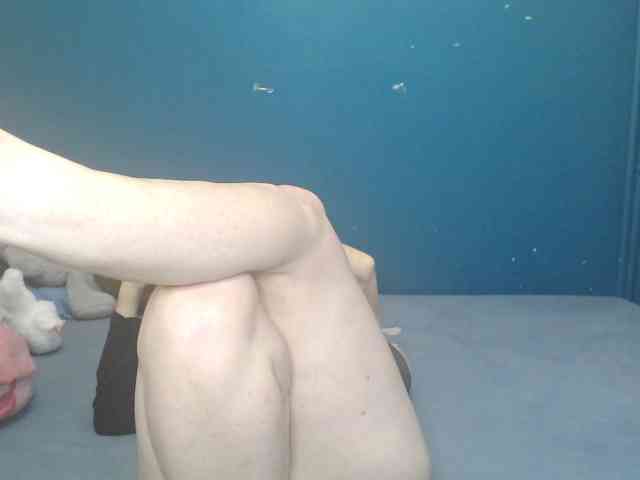 NADINNNE webcam