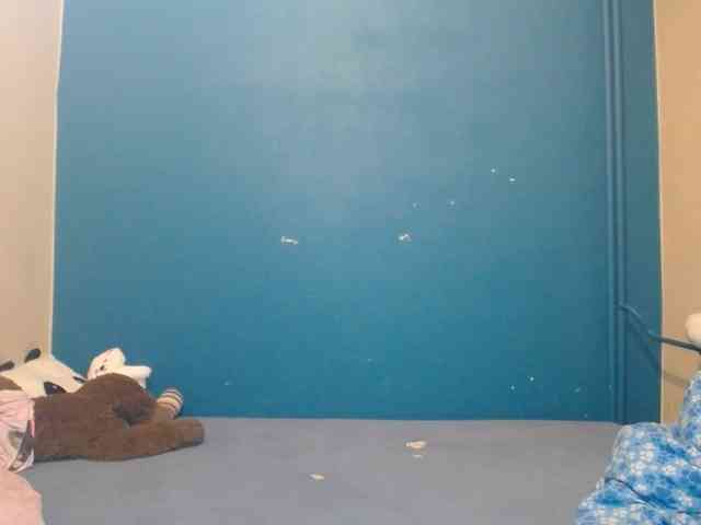 NADINNNE webcam