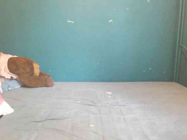 NADINNNE webcam
