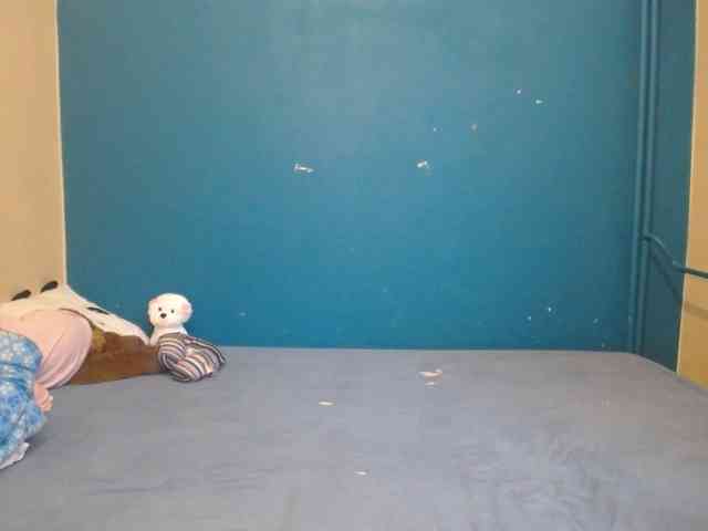 NADINNNE webcam