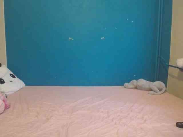NADINNNE webcam