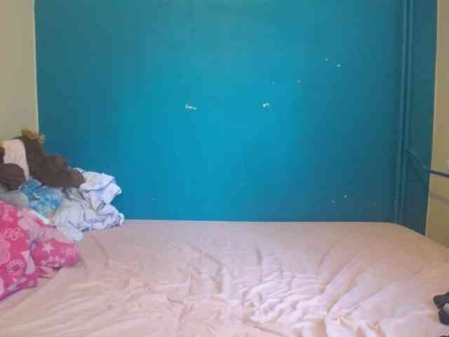 NADINNNE webcam