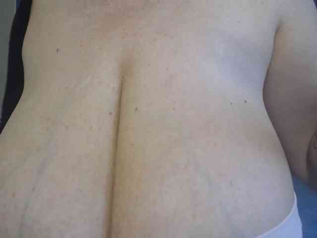 NADINNNE webcam
