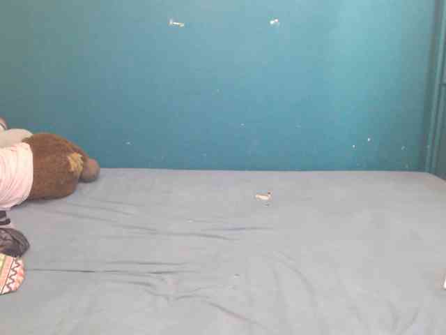NADINNNE webcam