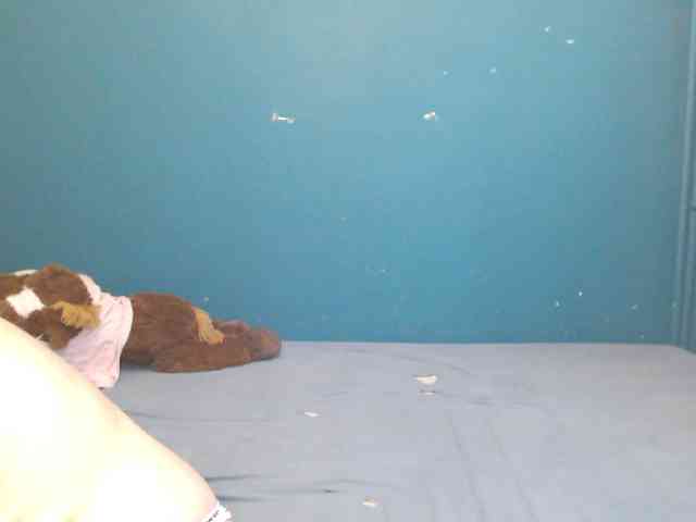 NADINNNE webcam