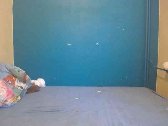 NADINNNE webcam
