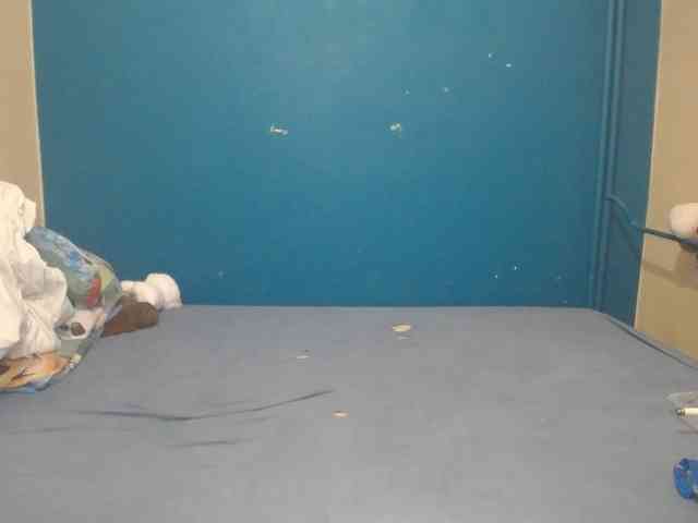 NADINNNE webcam