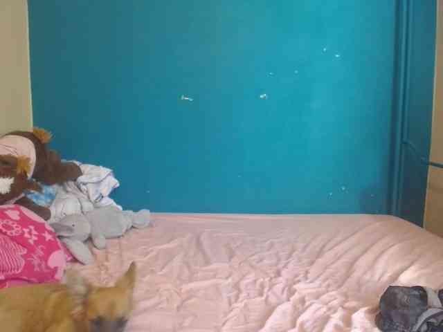 NADINNNE webcam