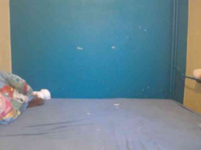 NADINNNE webcam