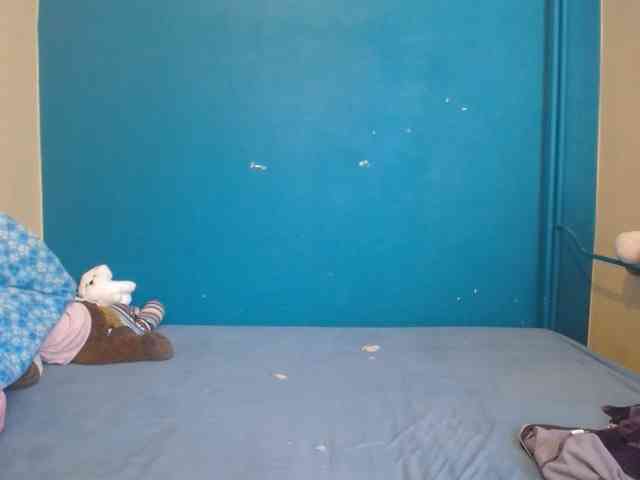 NADINNNE webcam