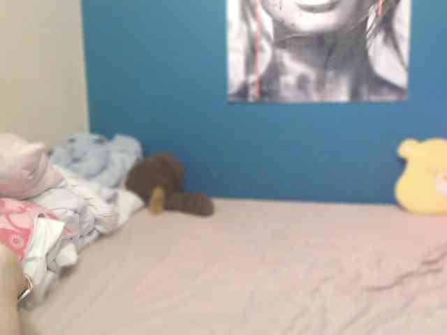 NADINNNE Live Webcam on BongaCams