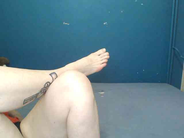 NADINNNE webcam
