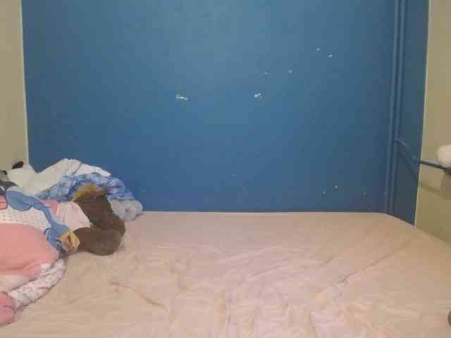 NADINNNE webcam