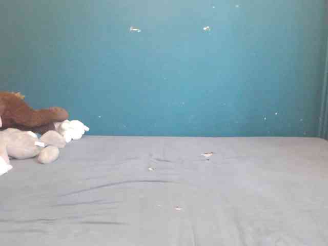 NADINNNE webcam