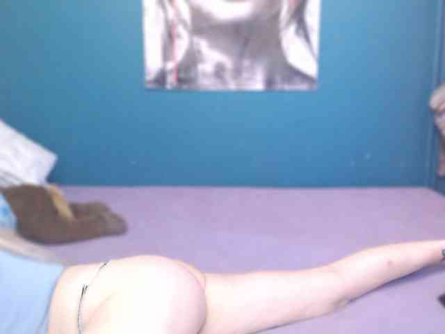 NADINNNE Live Webcam on BongaCams